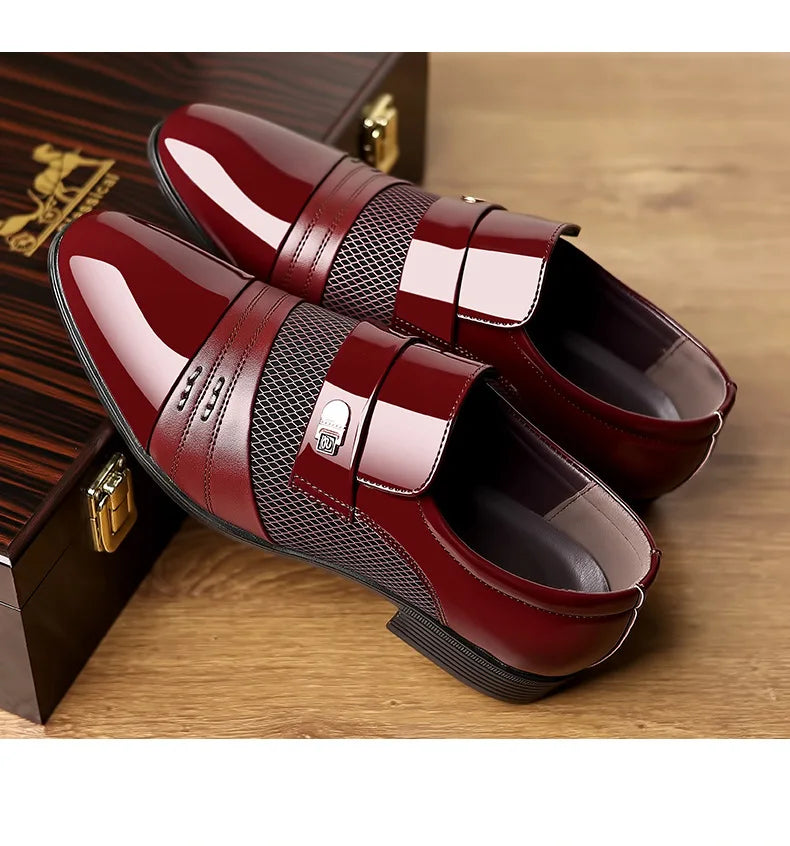 Back view of glossy Montero Milan lacquer oxford dress shoe heel