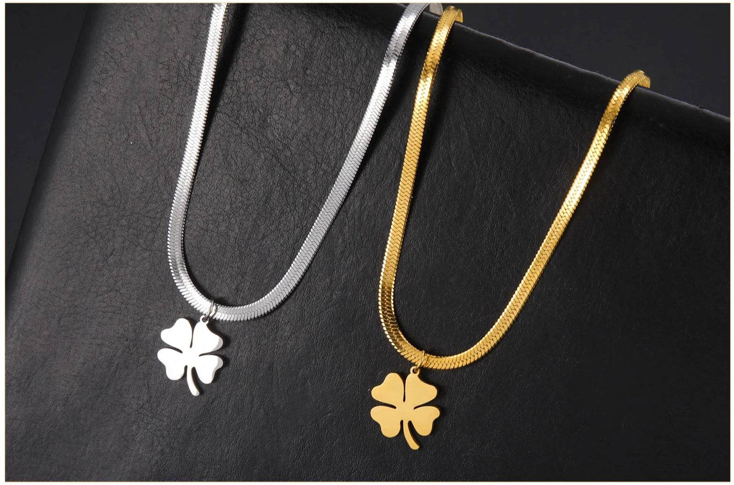 Clover Pendant Chain Necklace - Montero Milan