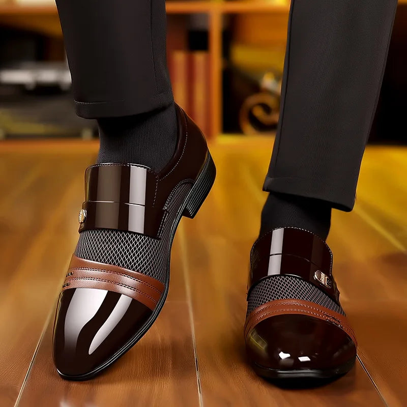 Pointed toe detail of Montero Milan lacquer oxford dress shoe