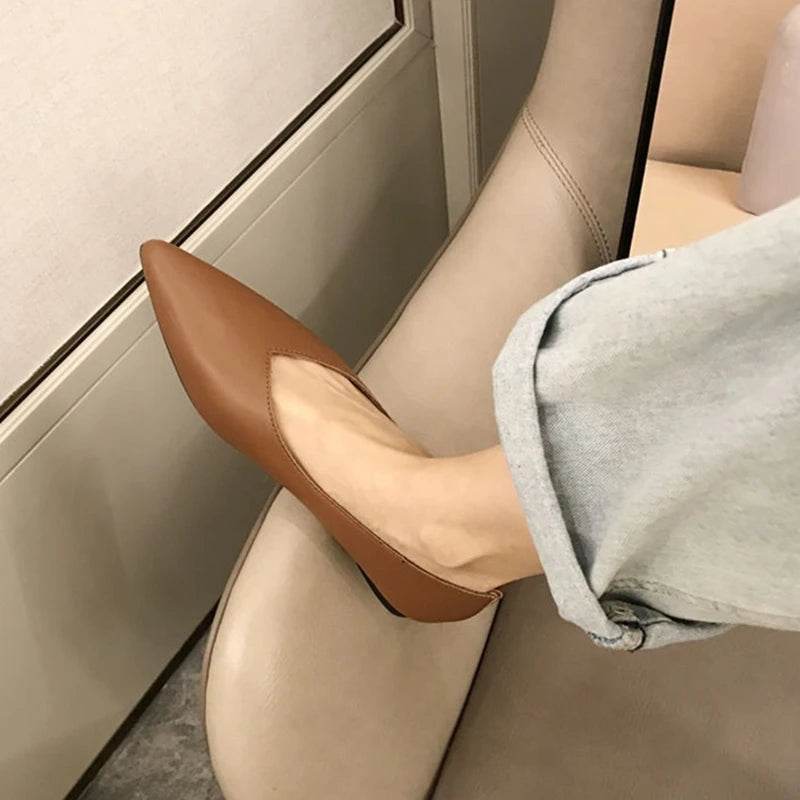 AIYUQI Female Shoes Large Size 2025 Pointedtoe Genuine Leather Flat Shoes Women Shallow Mouth Comfortable Women's Boat Shoes - Montero Milan