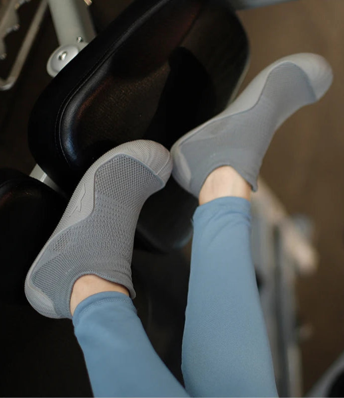 Lightweight Barefoot Grip Shoes