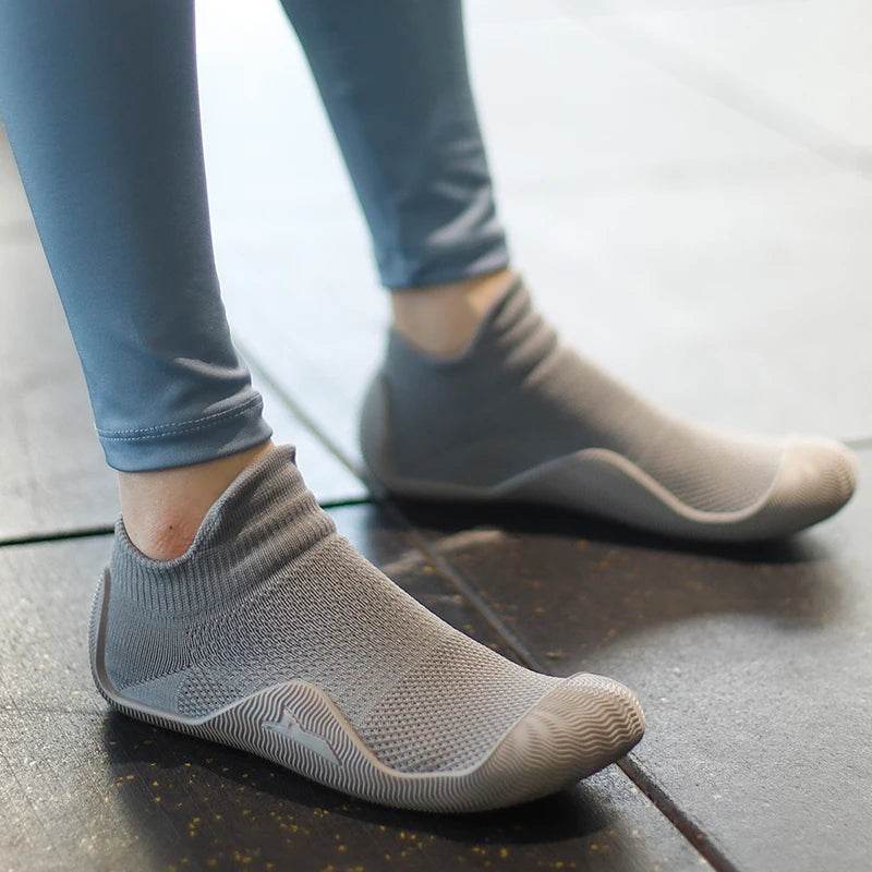 Lightweight Barefoot Grip Shoes - Montero Milan