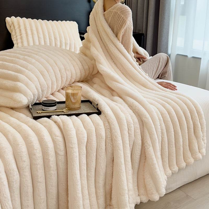 Luxe Faux Rabbit Fur Throw Blanket - Montero Milan