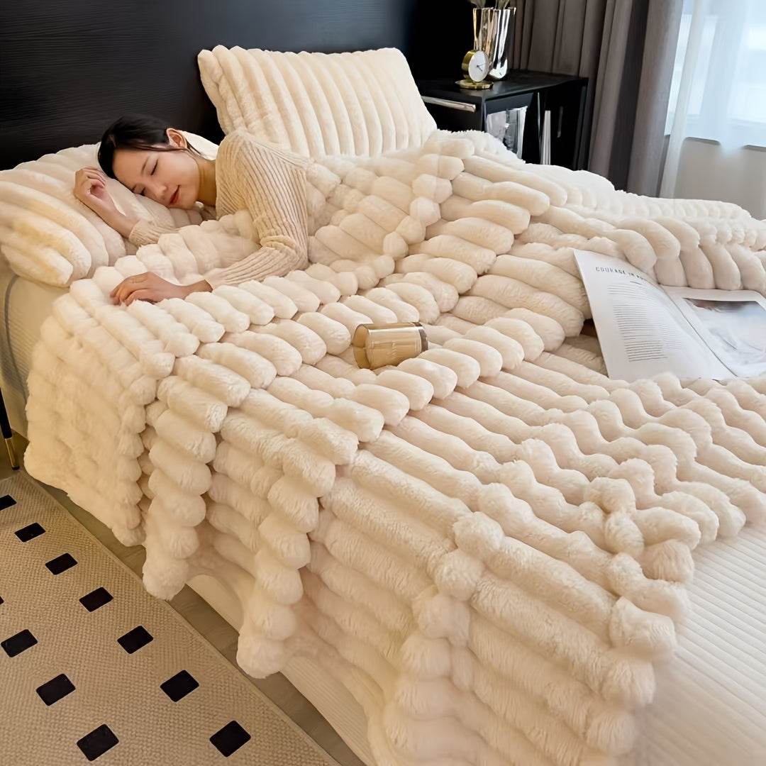 Luxe Faux Rabbit Fur Throw Blanket - Montero Milan