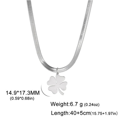 Silver clover pendant necklace with size measurements and length info
